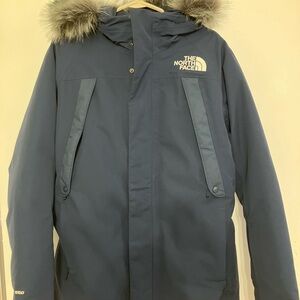 The North Face Men's Blue Outerboroughs Parka Jacket